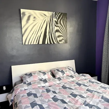 Lovely 2-bedroom Unit In Апартаменты София